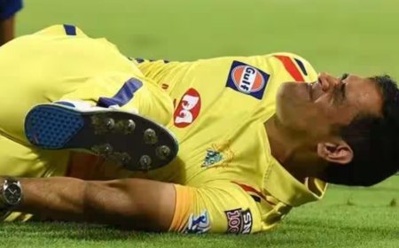 IPL 2026: धोनी शुरुआती मैचों से बाहर, मांसपेशियों में खिंचाव के कारण CSK ने दी जानकारी