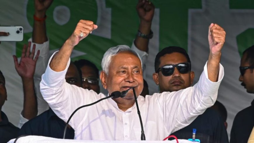 Bihar Schedule Plane: नीतीश का अगला कदम क्या होगा? इस्तीफे की उलटी गिनती शुरू, बिहार में नई सरकार का ब्लूप्रिंट तैयार